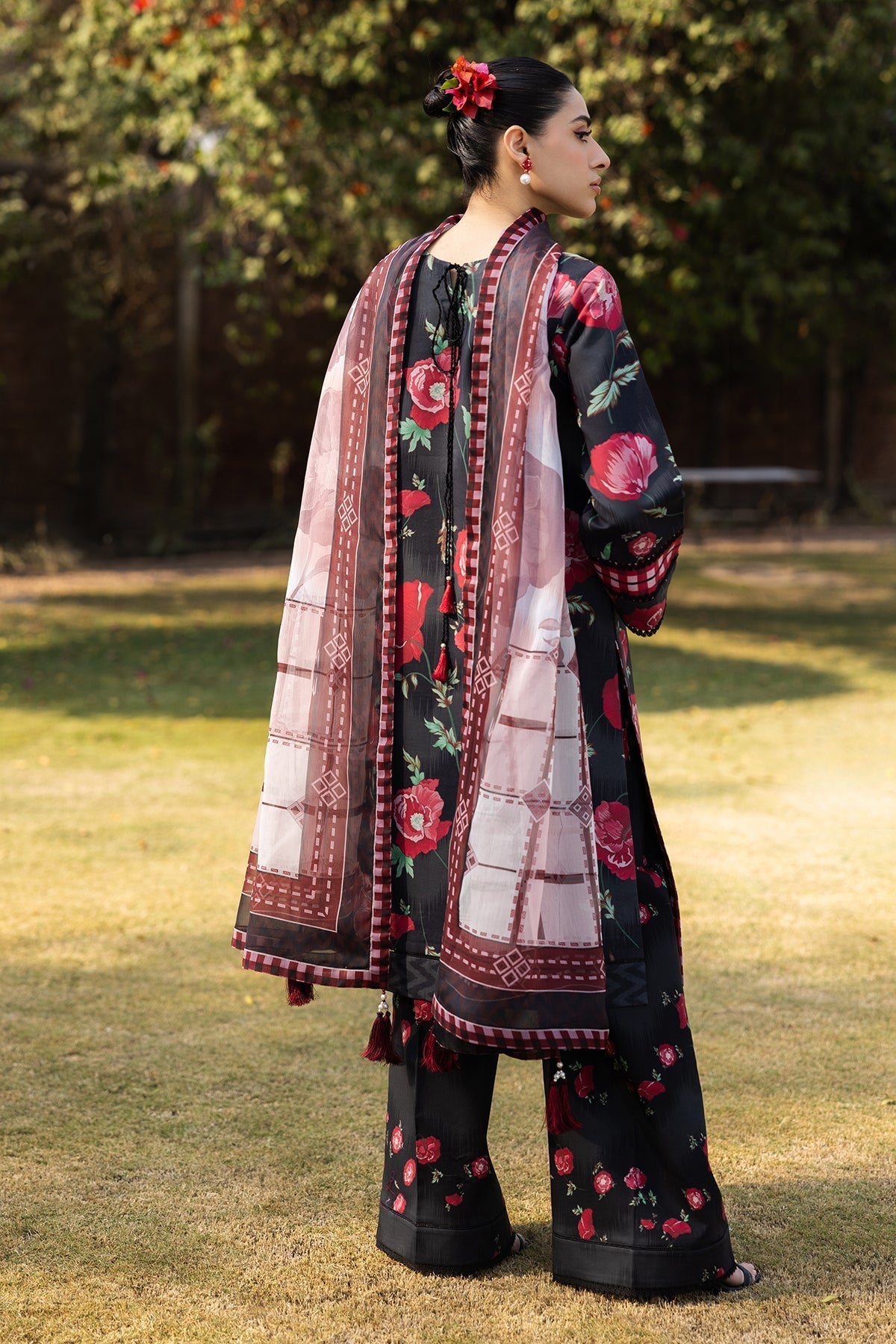 Alizeh | Sheen Lawn Prints 25 | AF-PL-6032-Somber S Black Lawn