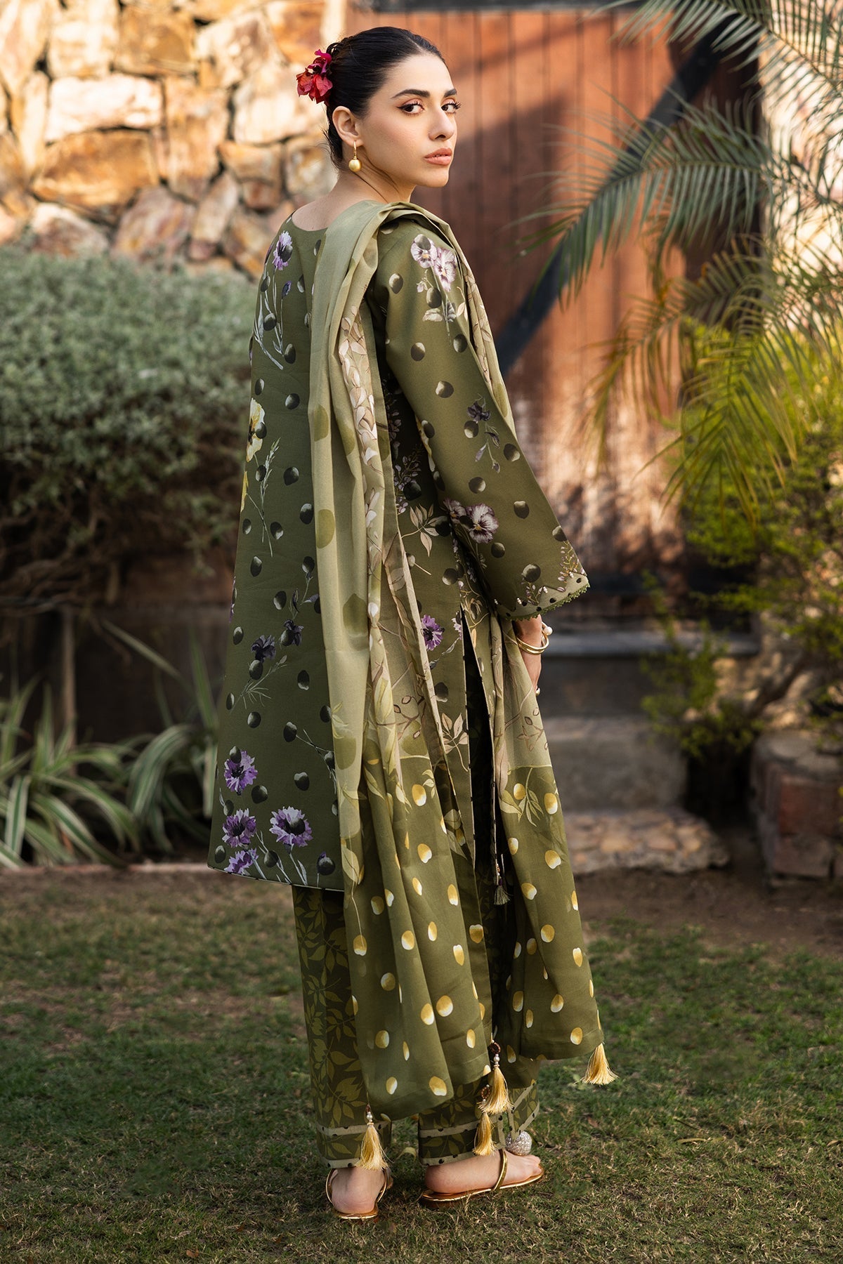 Alizeh | Sheen Lawn Prints 25 | AF-PL-6038-Willow S Olive Green Lawn