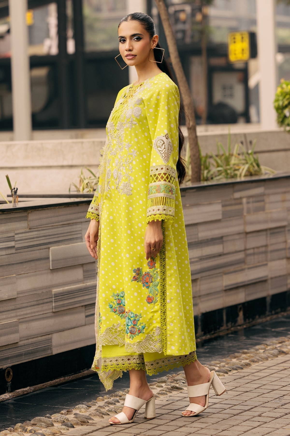 Charizma | Swiss Miss Voil Collection | CSM5-05 XL Neon Green Swiss