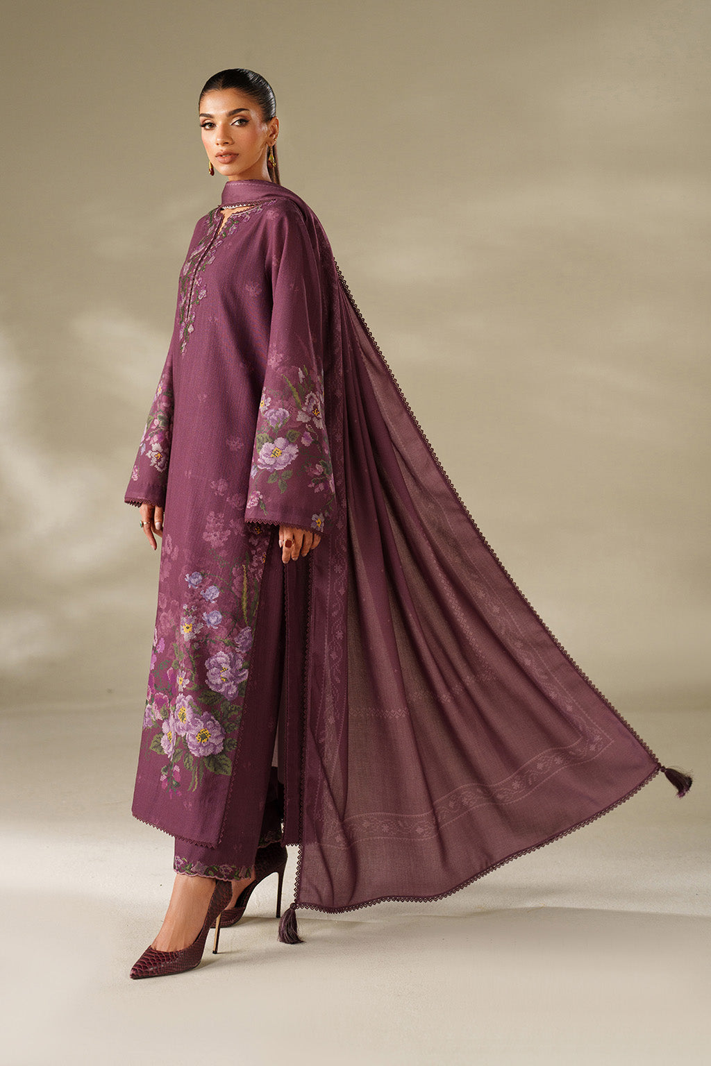 Iznik | Winter Chapter 25 | UE-566 Printed Khaddar by Iznik - Designer Dress - Type : Ladies Clothes - Available at Saira Sultan - 100% Original 