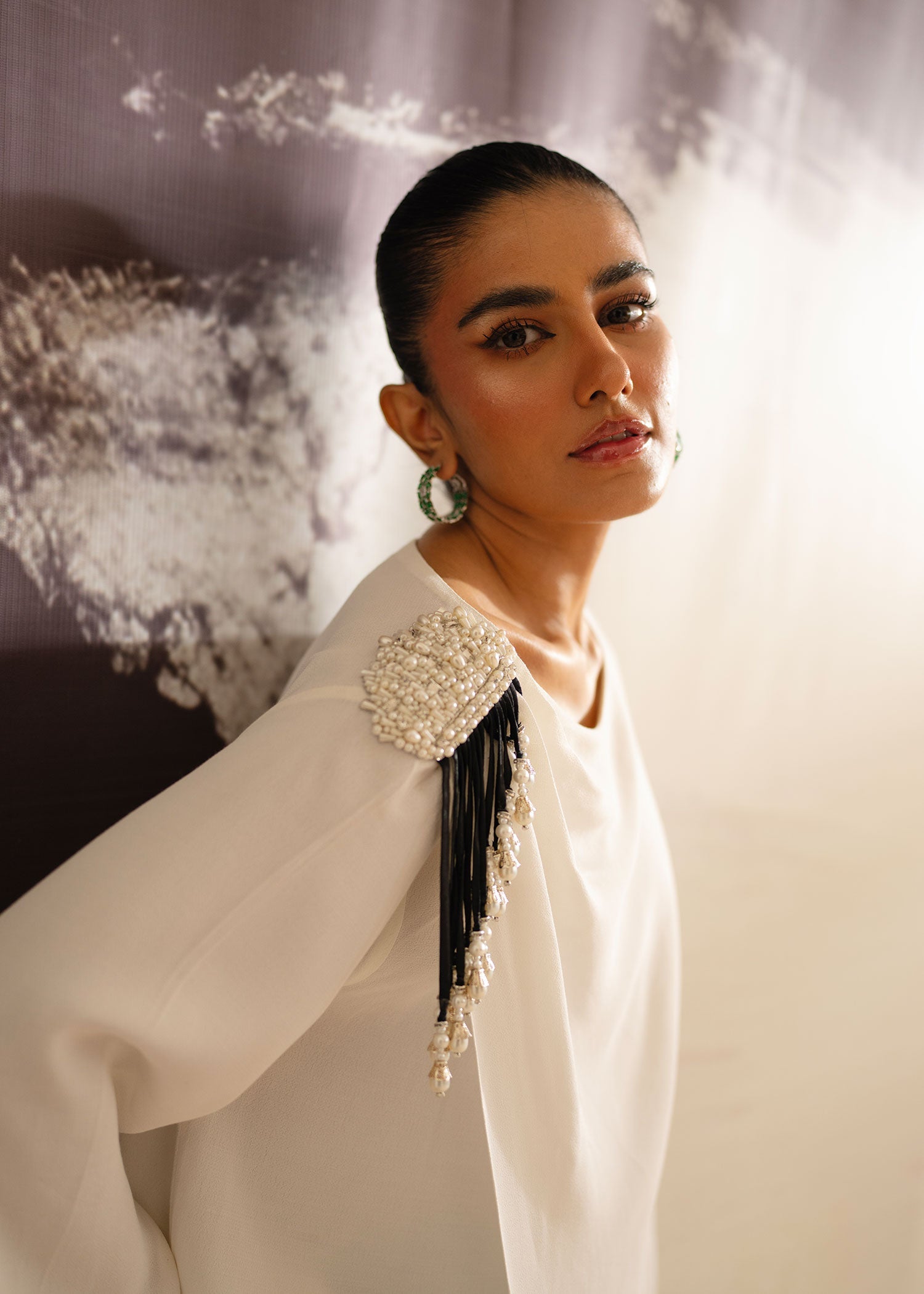 Mahgul | Eye of Cemal | Ivory Indulgence M Ivory Grip Silk
