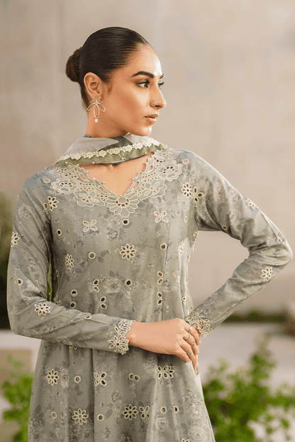 Iznik | Festive lawn 24 | SFL-10 - Pakistani Designer Dress - by Iznik | Type: Luxury - 100% Original at Saira Sultan