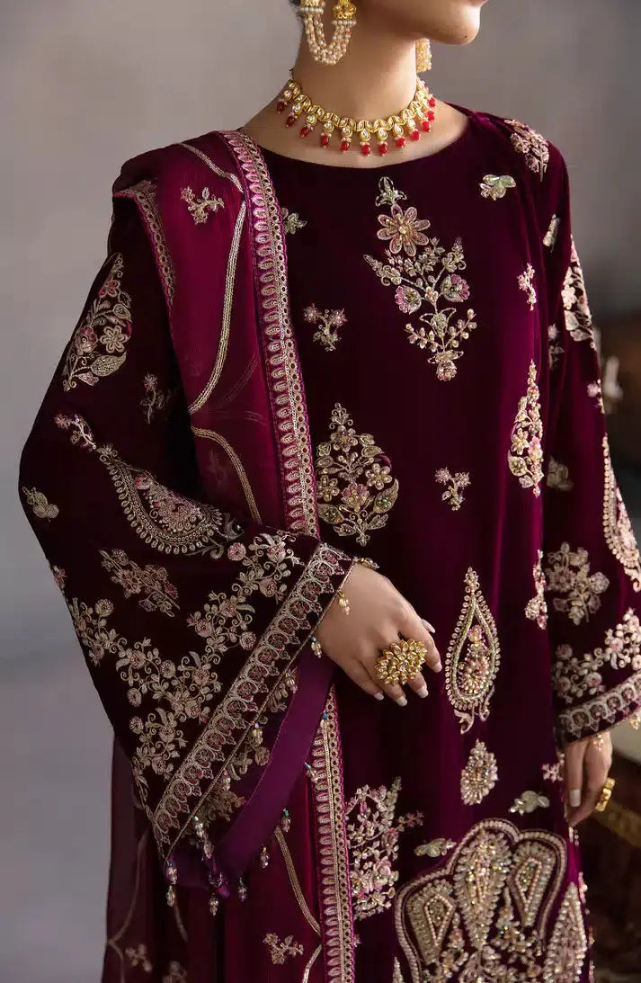 Emaan Adeel | Makhmal Velvet Edition 23 | MK-04 HAYAL - Pakistani Designer Dress - by Emaan Adeel | Type: Formal - 100% Original at Saira Sultan