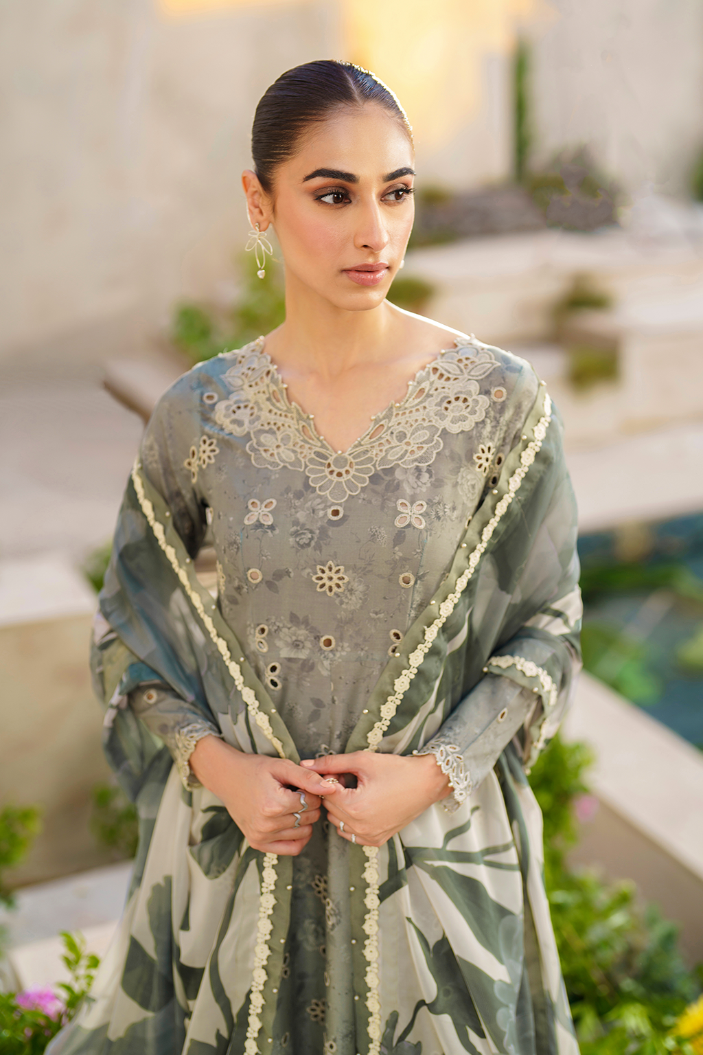 Iznik | Festive lawn 24 | SFL-10 - Pakistani Designer Dress - by Iznik | Type: Luxury - 100% Original at Saira Sultan