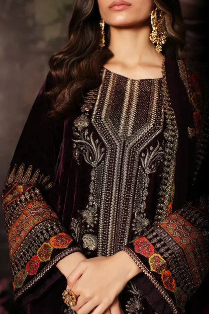 Charizma | Signora Velvet 23 | CVT3-01 - Pakistani Designer Dress - by Charizma | Type: Formal - 100% Original at Saira Sultan