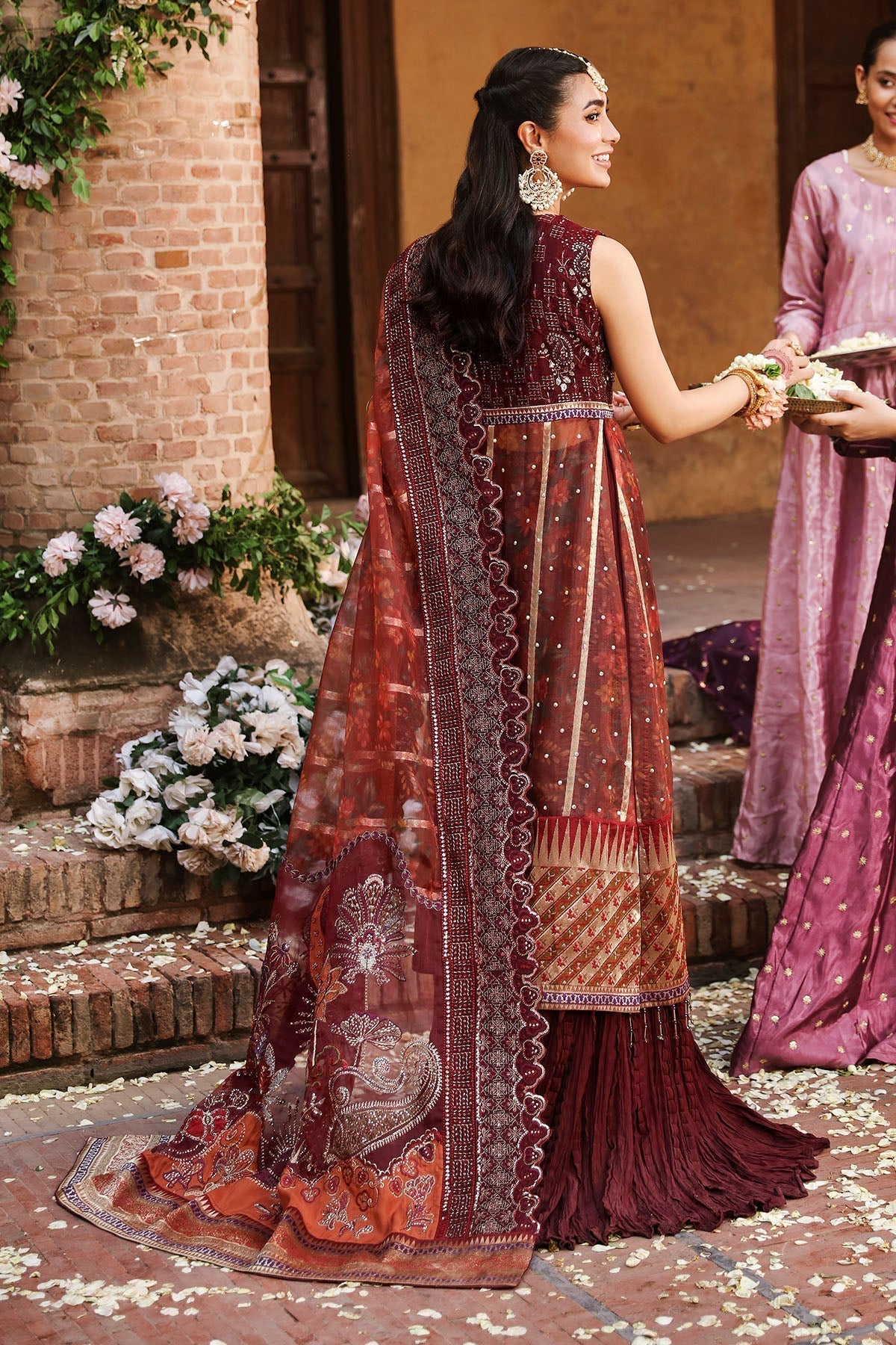 Nureh | Jhoomro Wedding Formals | NL-71 GEHNA - Pakistani Designer Dress - by Nureh | Type: Bridal - 100% Original at Saira Sultan