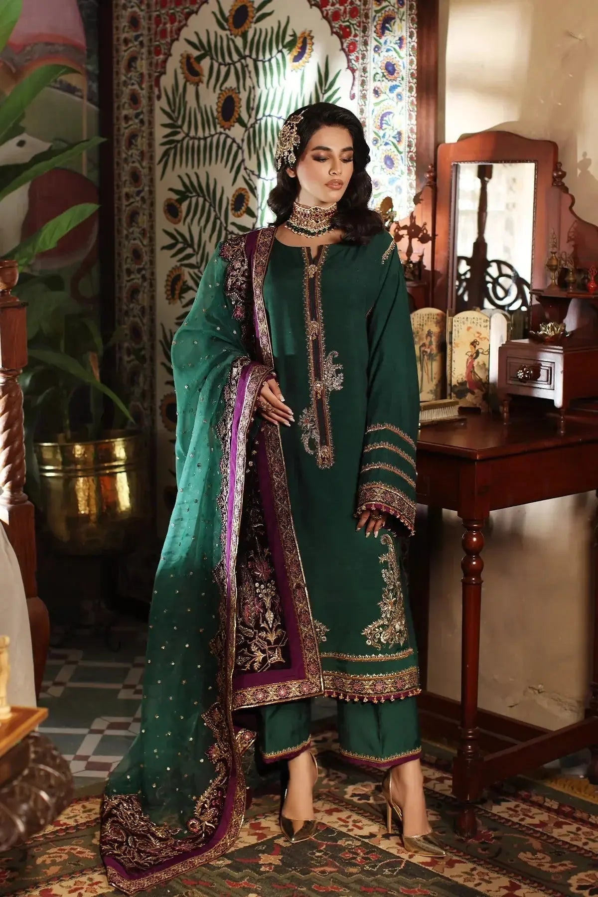 Mina Kashif | Meeral Formals 23 | MKF23-15 - Pakistani Designer Dress - by Mina Kashif | Type: Formal - 100% Original at Saira Sultan