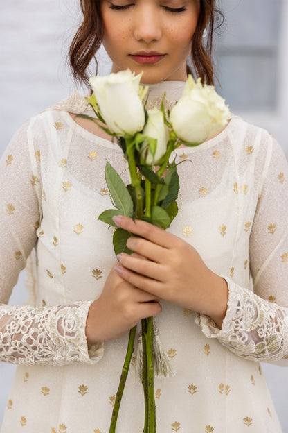 Erum Khan | Ramadan Edition | Hoor M White Cotton Karandi
