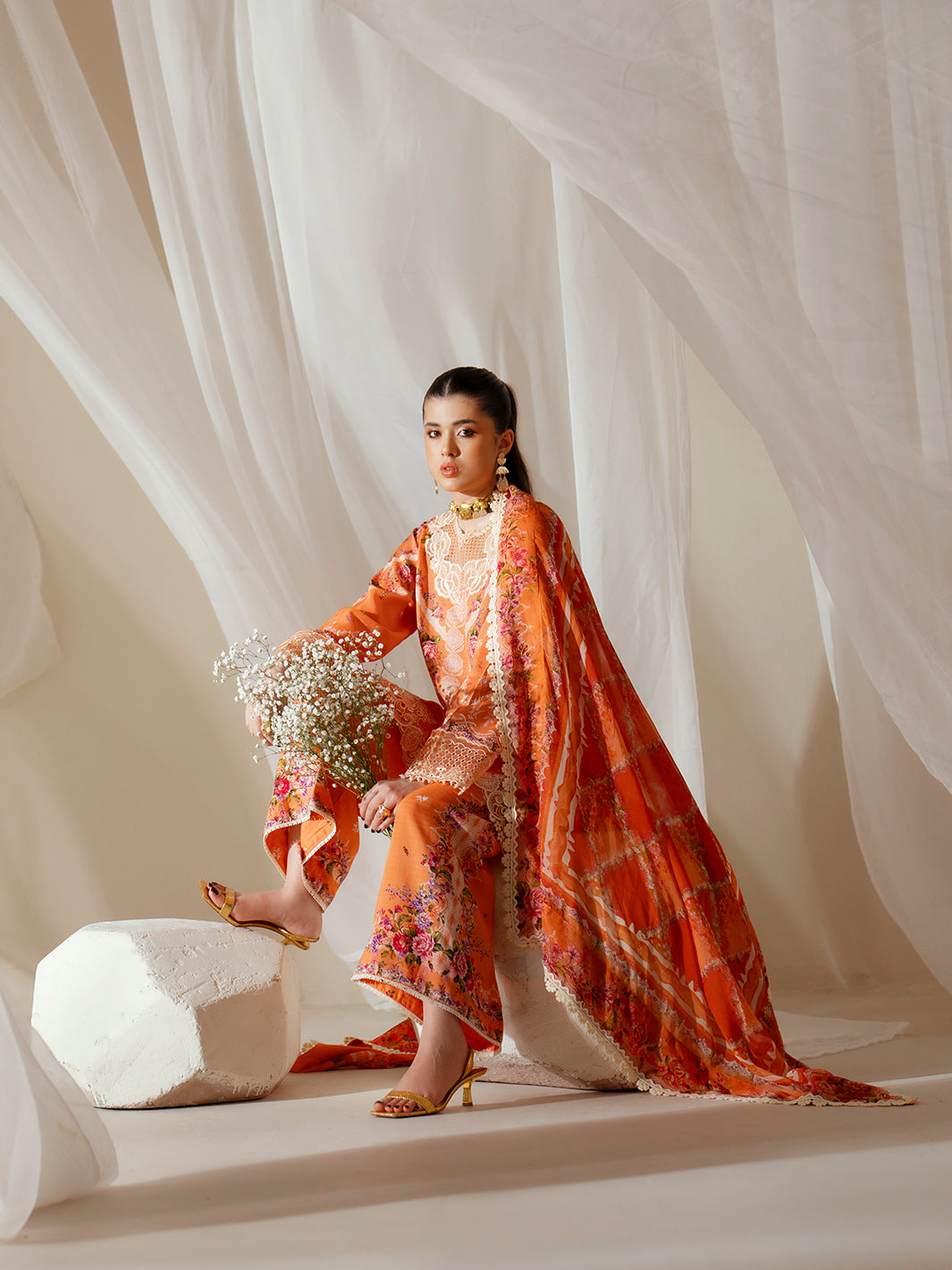 Bin Ilyas | Eres Bonita Viscose 25 | 1101-A - Pakistani Designer Dress - by Bin Ilyas - Type : Ladies Clothes - 100% Original at Saira Sultan