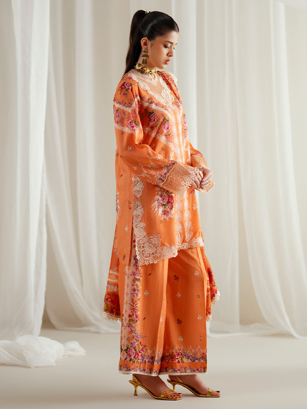 Bin Ilyas | Eres Bonita Viscose 25 | 1101-A - Pakistani Designer Dress - by Bin Ilyas - Type : Ladies Clothes - 100% Original at Saira Sultan