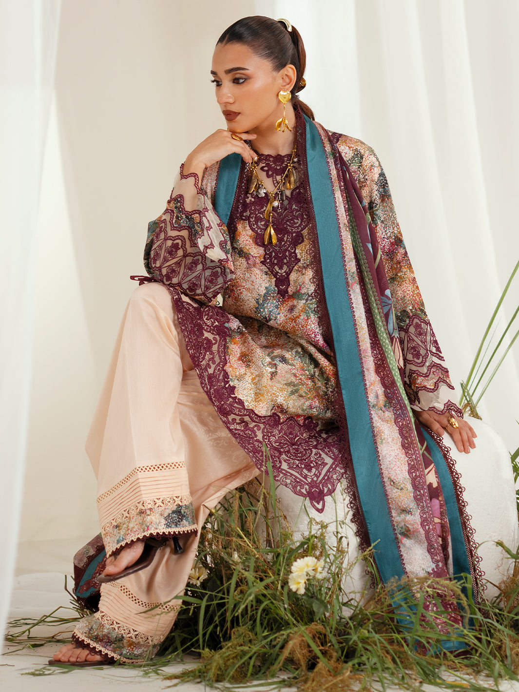 Bin Ilyas | Eres Bonita Viscose 25 | 1104-B - Pakistani Designer Dress - by Bin Ilyas - Type : Ladies Clothes - 100% Original at Saira Sultan