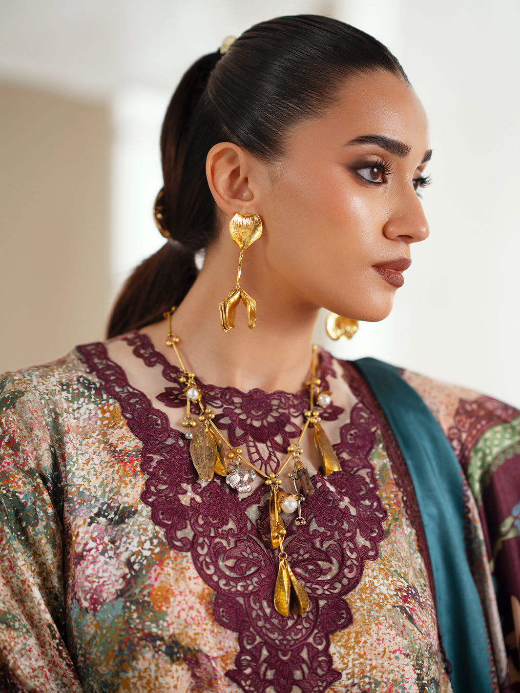 Bin Ilyas | Eres Bonita Viscose 25 | 1104-B - Pakistani Designer Dress - by Bin Ilyas - Type : Ladies Clothes - 100% Original at Saira Sultan
