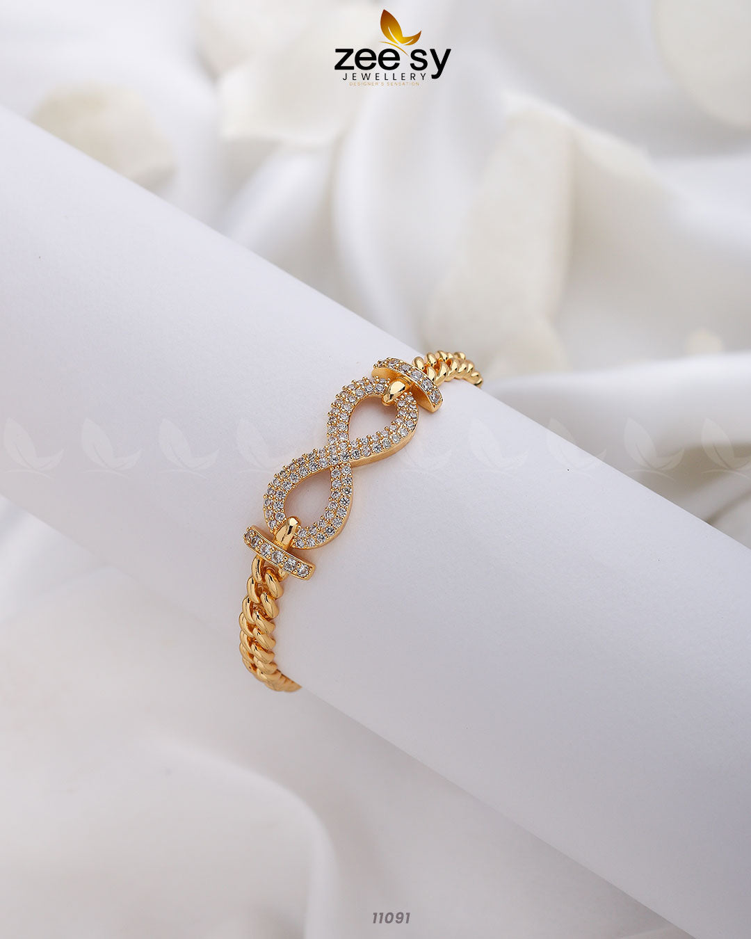 Infinity Bracelet Golden