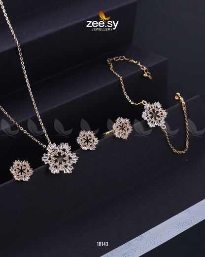 Snowflake Pendant Set Gold