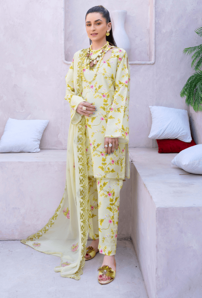 Humdum | Gardenia Lawn 24 | PLG 3 - D07 - Pakistani Designer Dress - by HumDum | Type: Luxury - 100% Original at Saira Sultan