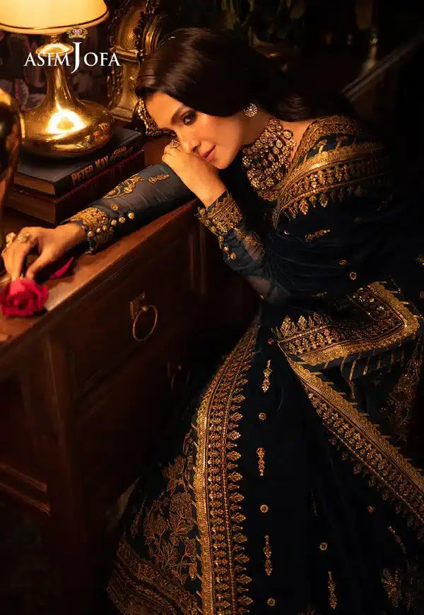 Asim Jofa | Makhmal Wedding Velvet 23 | AJMM-07 - Pakistani Designer Dress - by Asim Jofa | Type: Bridal - 100% Original at Saira Sultan