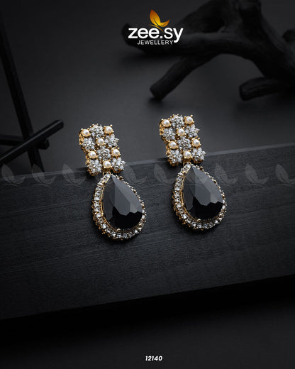 Amulet Earrings Black