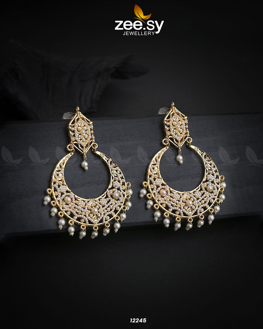 Armeena's Earrings Pearl