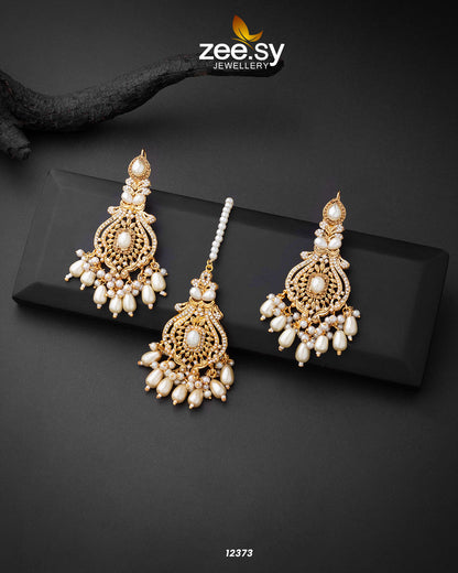 Minal's Earrings Pearl