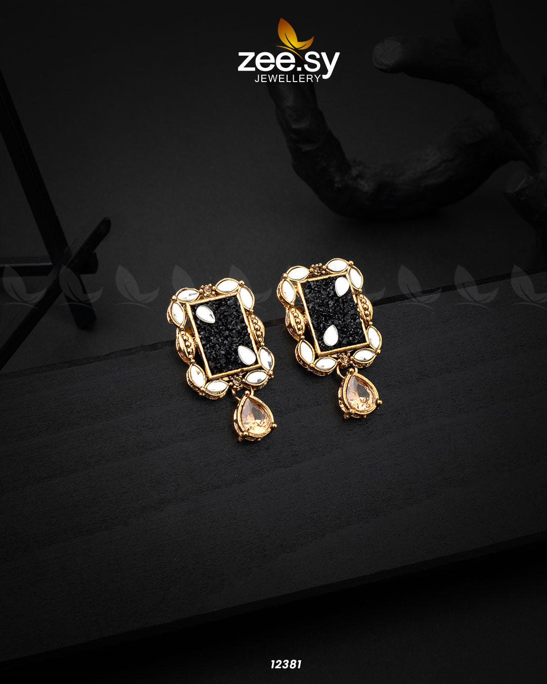 Ethereal Earrings Black
