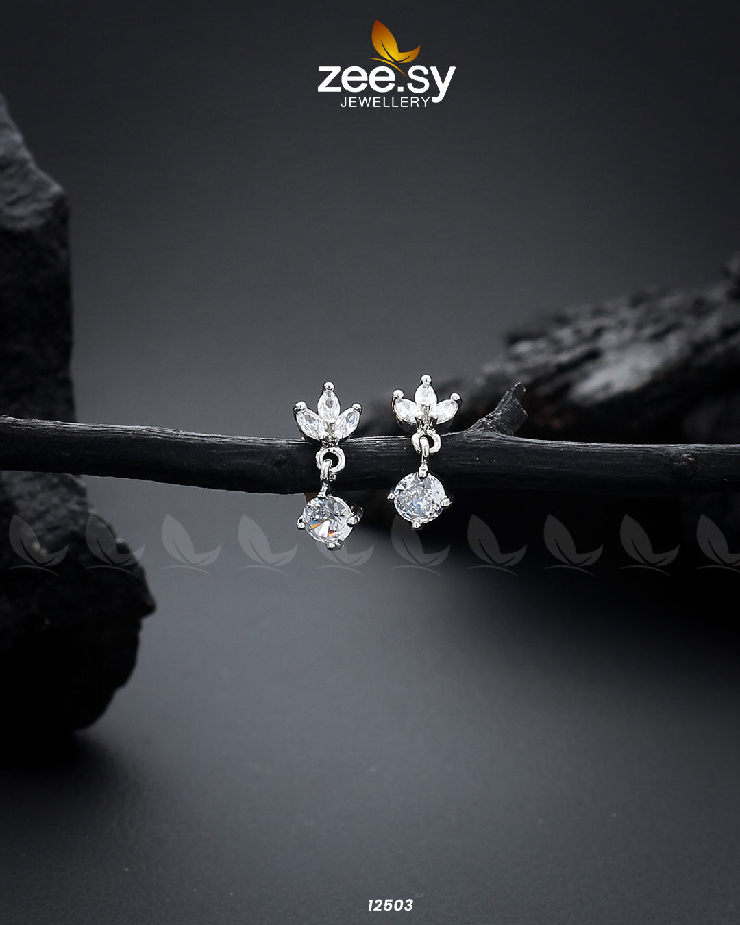 Tiny Leaf Earrings Silver