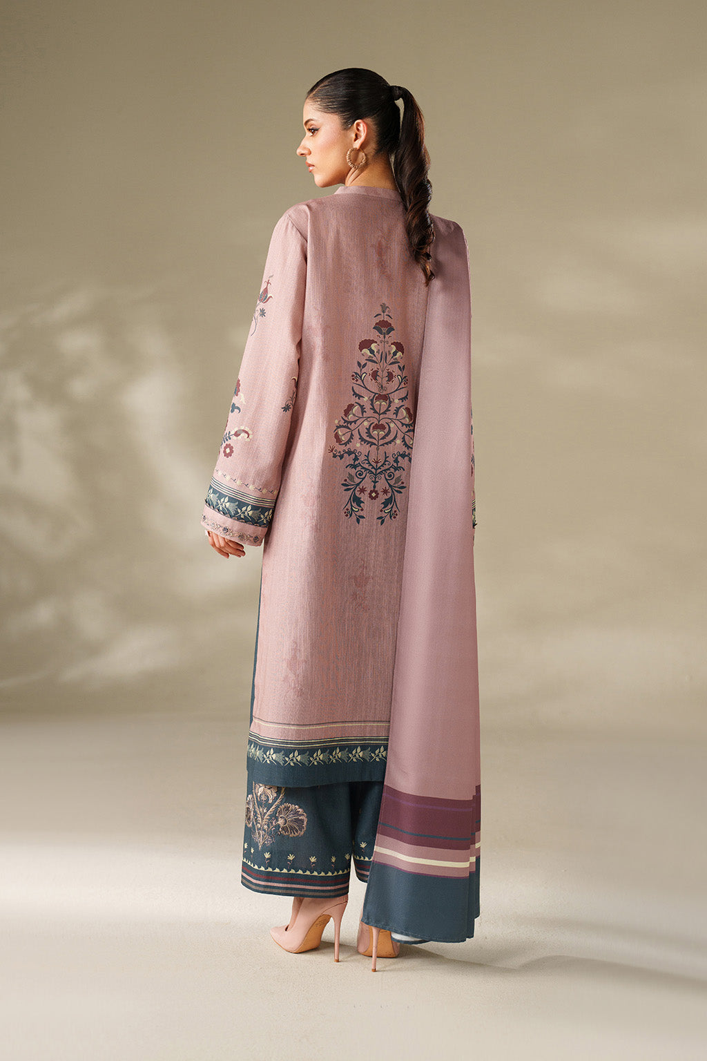 Iznik | Winter Chapter 25 | UE-569 Printed Khaddar by Iznik - Designer Dress - Type : Ladies Clothes - Available at Saira Sultan - 100% Original 