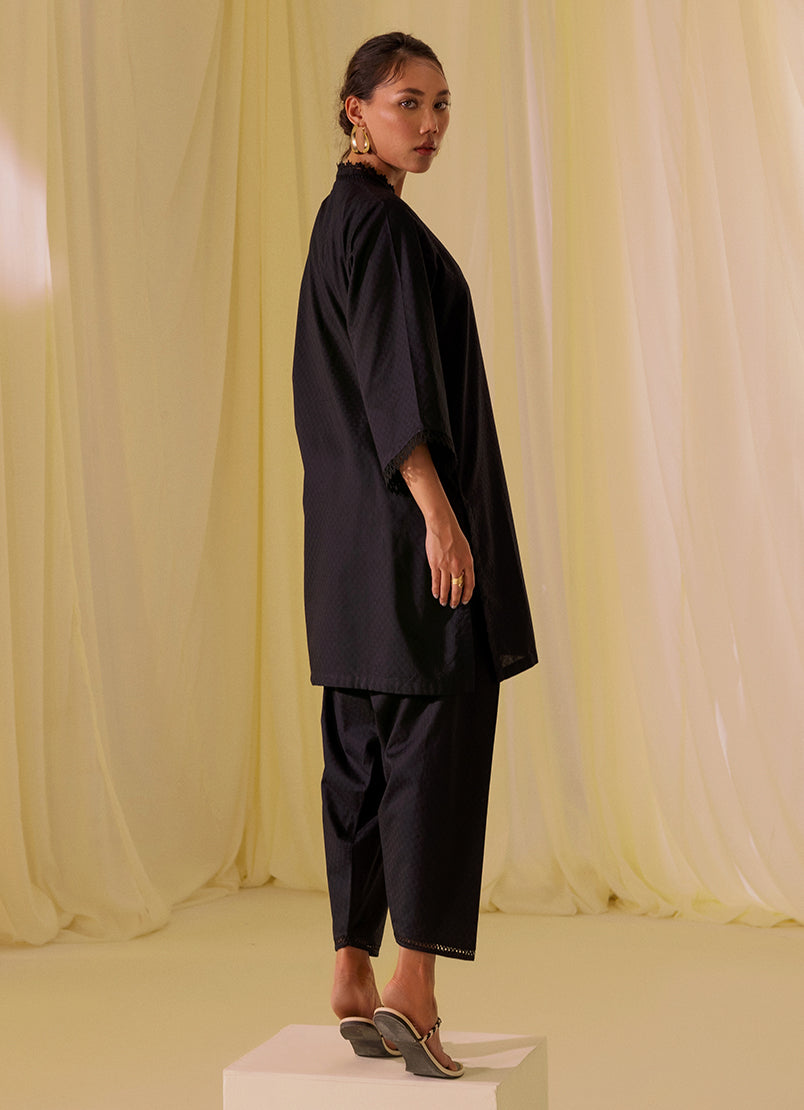Image | Spring Basics 25 | IJSL-214004-12181 S Black Jacquard