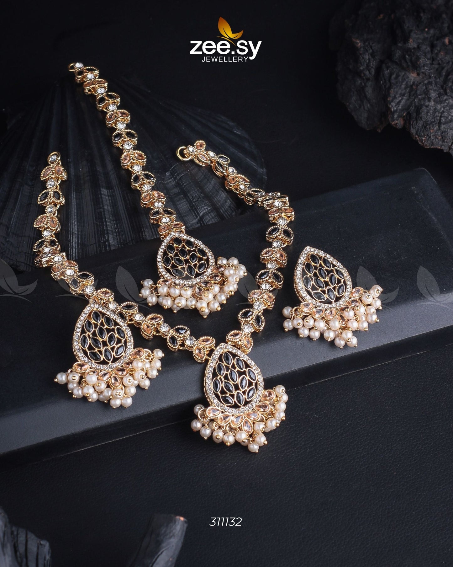 Luxe Necklace Set Golden Black