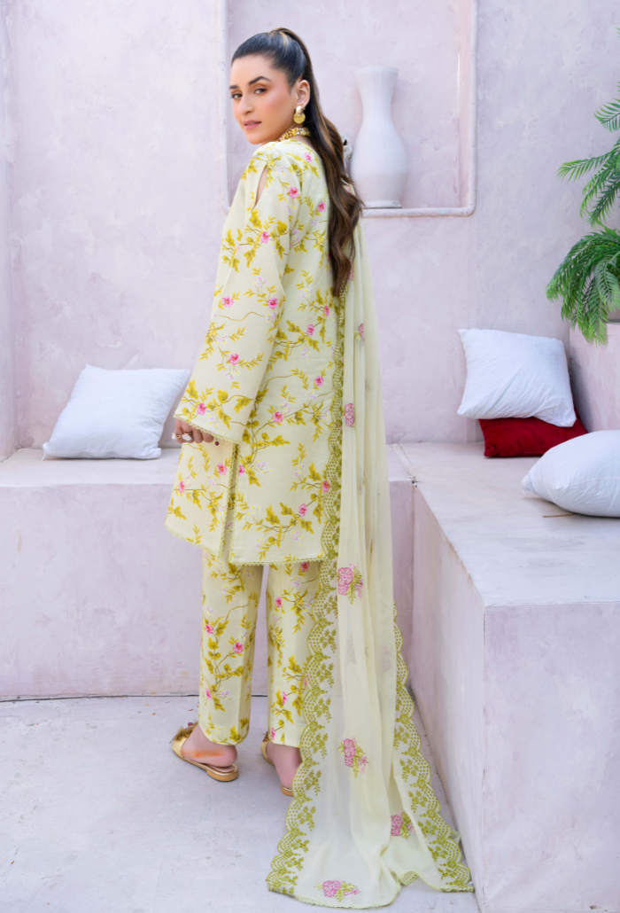 Humdum | Gardenia Lawn 24 | PLG 3 - D07 - Pakistani Designer Dress - by HumDum | Type: Luxury - 100% Original at Saira Sultan