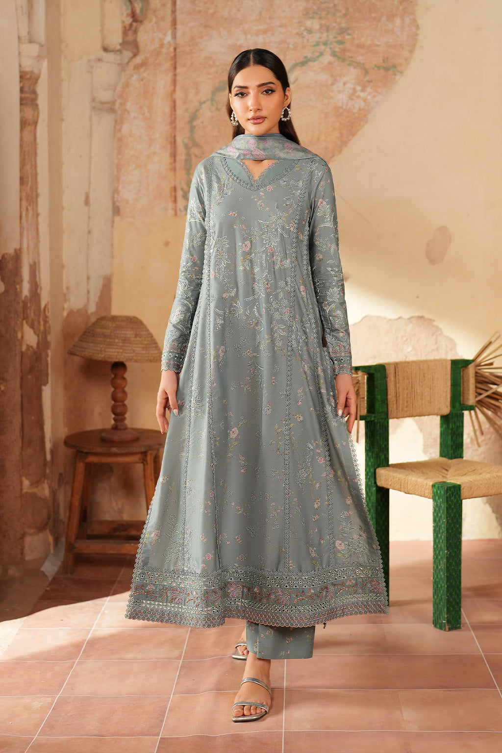 Iznik | Winter 25 | IPF-10 - Pakistani Designer Dress - by Iznik - Type : Ladies Clothes - 100% Original at Saira Sultan