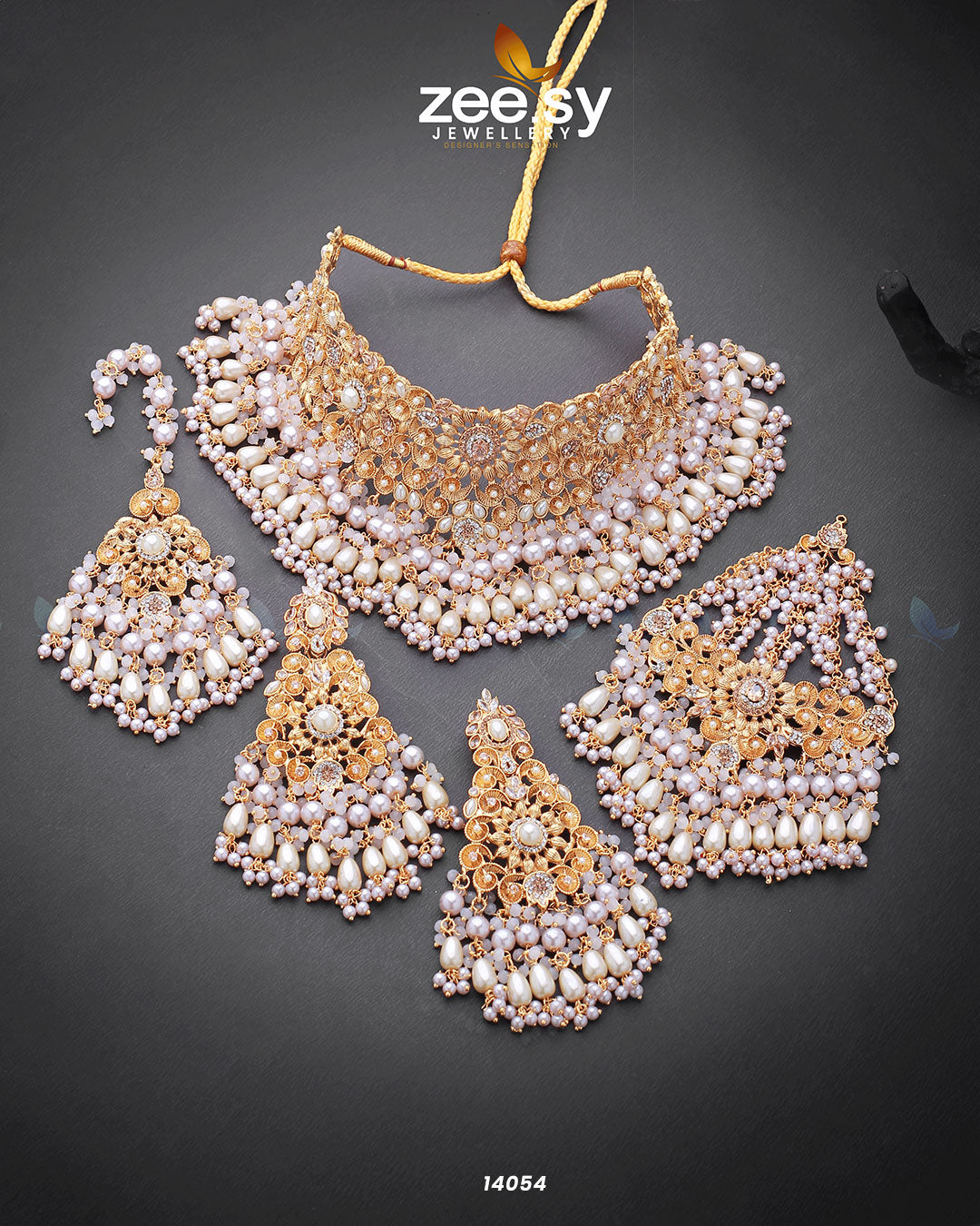 Luminescent Bridal Set Pearl