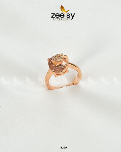 Sizzling Charming Ring Champagne