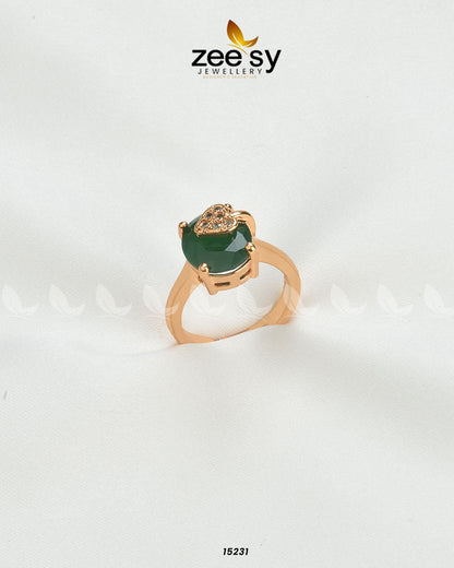 Sizzling Charming Ring Green