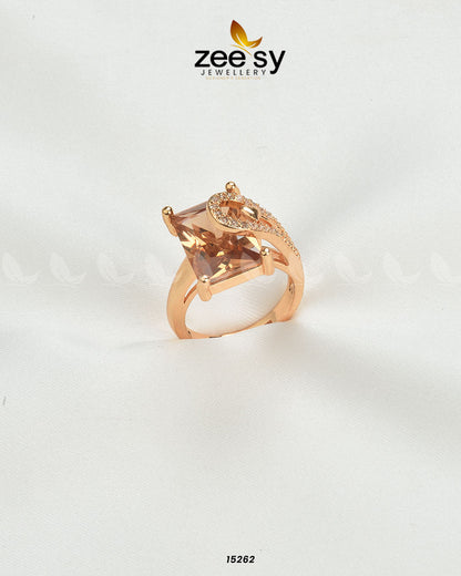 Elegance Ring Champagne