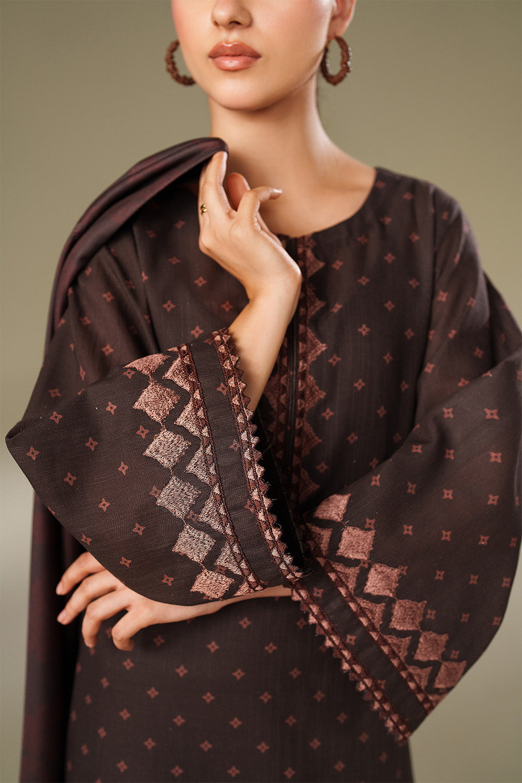 Iznik | Winter Chapter 25 | UE-559 Printed Khaddar by Iznik - Designer Dress - Type : Ladies Clothes - Available at Saira Sultan - 100% Original 