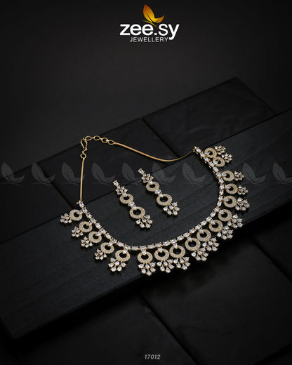 Statement Pieces Necklace Golden White