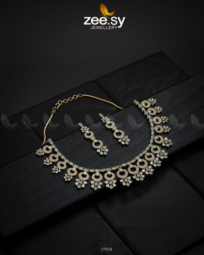 Statement Pieces Necklace Golden Mint Green
