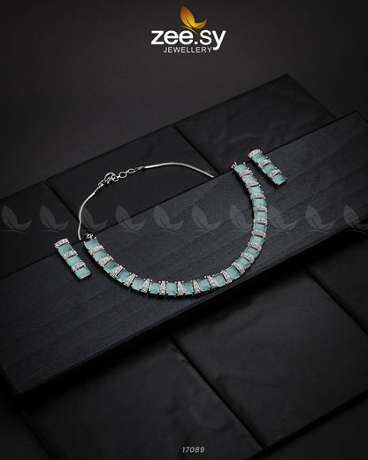 Shimmering Necklace Silver Mint Green