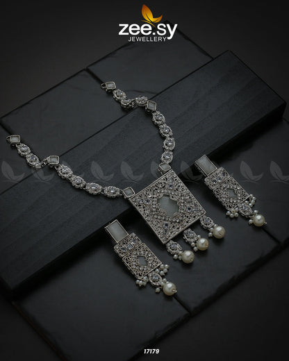 Captivating Crystals Necklace Silver White