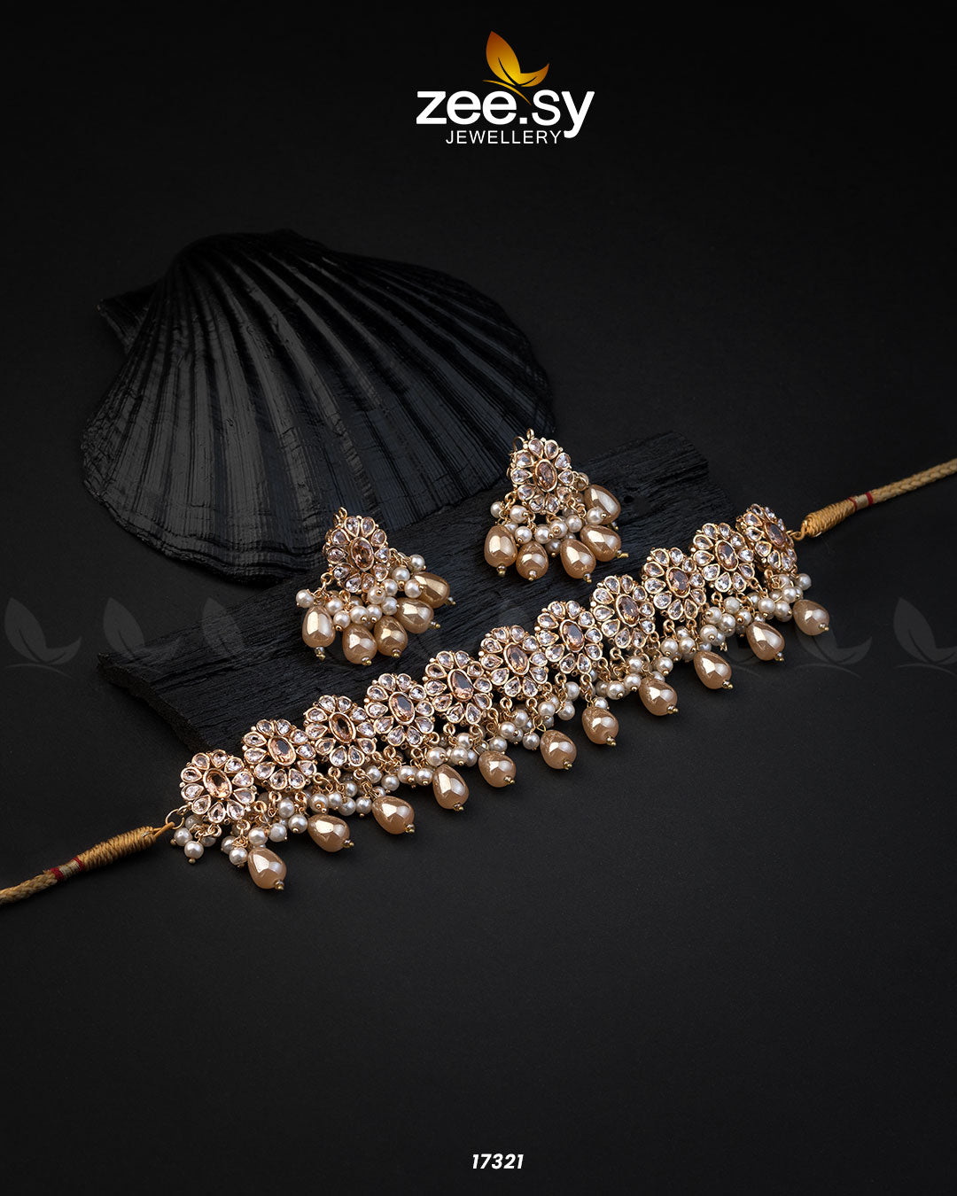 Blooming Flower Necklace Golden Champagne