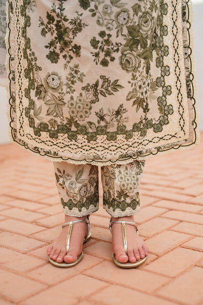 Baroque | Luxury Pret 24 | UF-636 - Pakistani Designer Dress - by Baroque | Type: Luxury - 100% Original at Saira Sultan