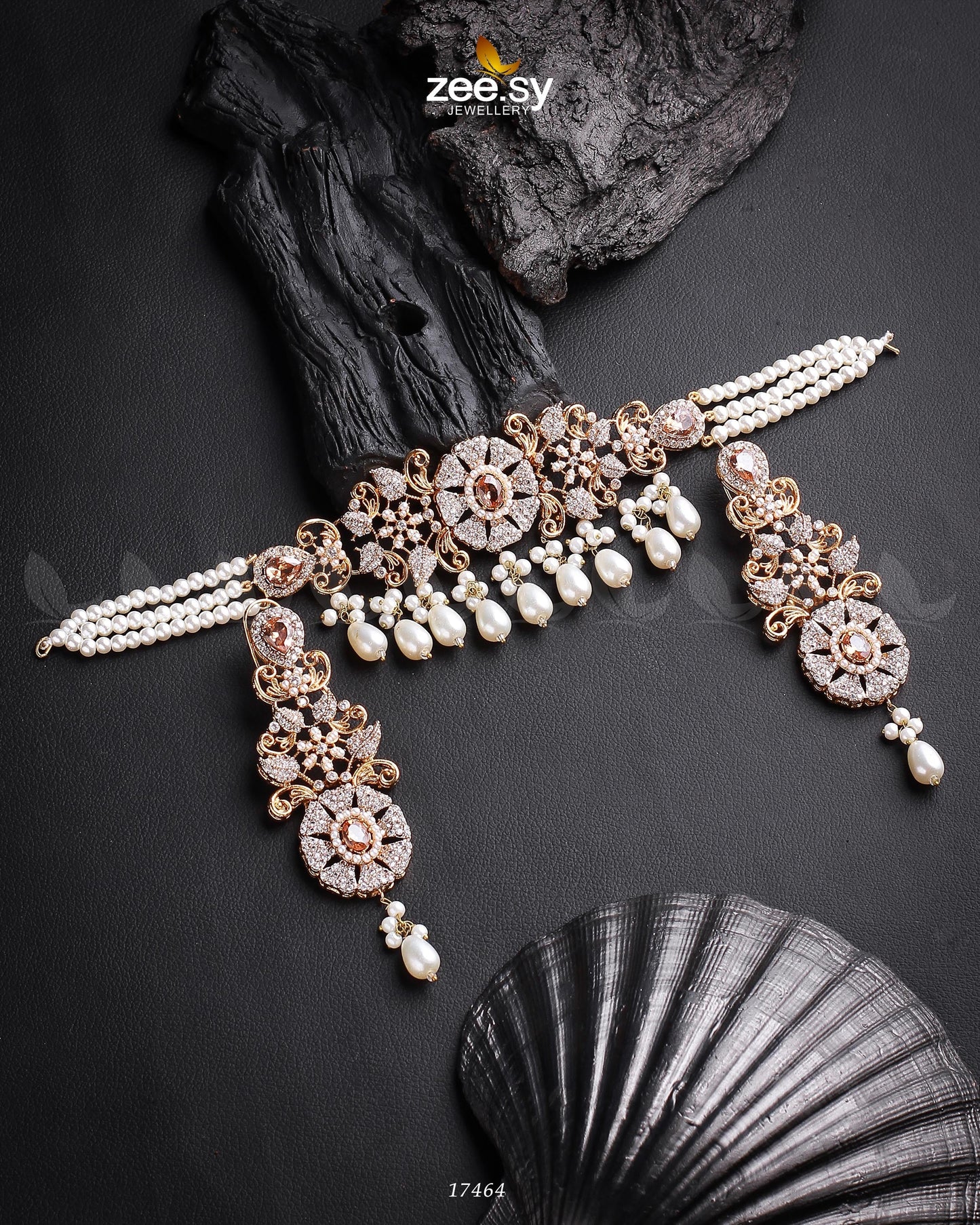 Meerub Necklace Golden Champagne