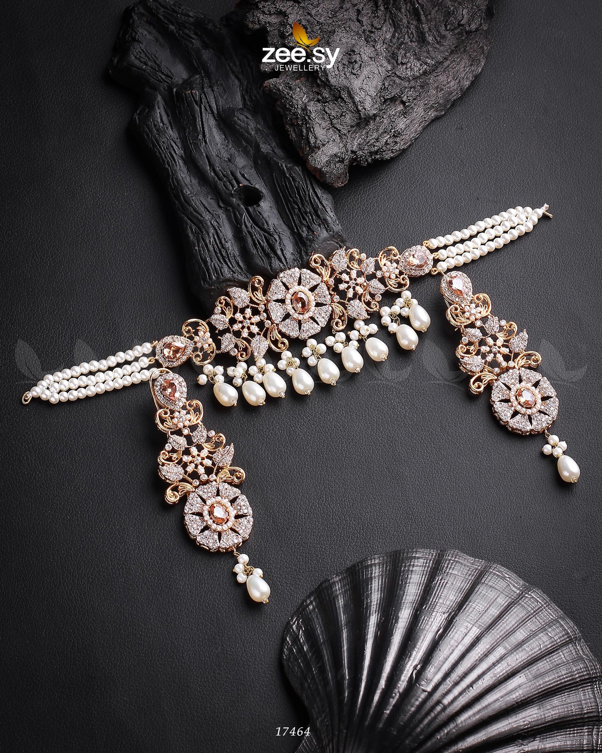 Meerub Necklace Golden Champagne