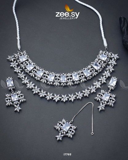 Streamline Necklace White