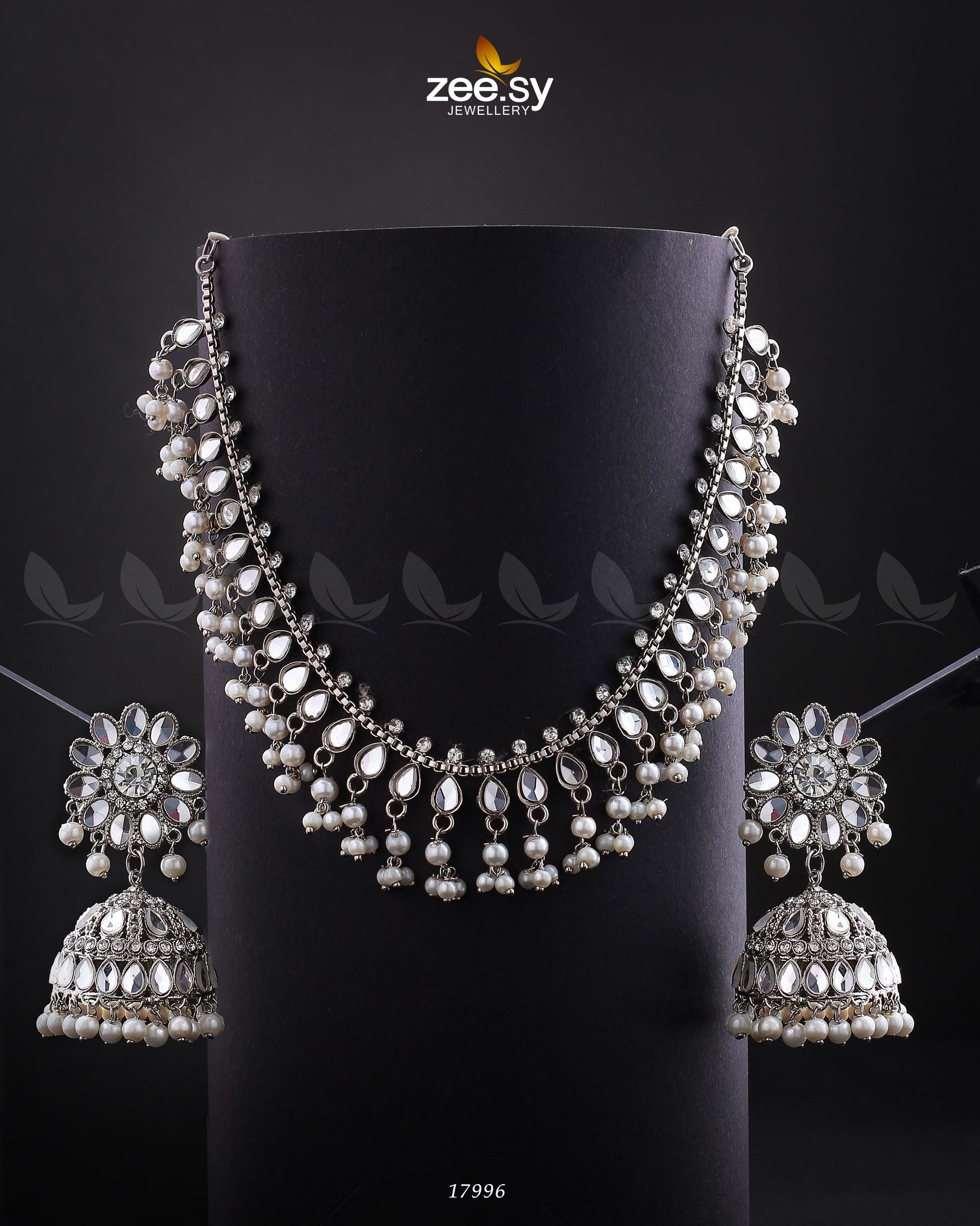 Ilana's Necklace Silver