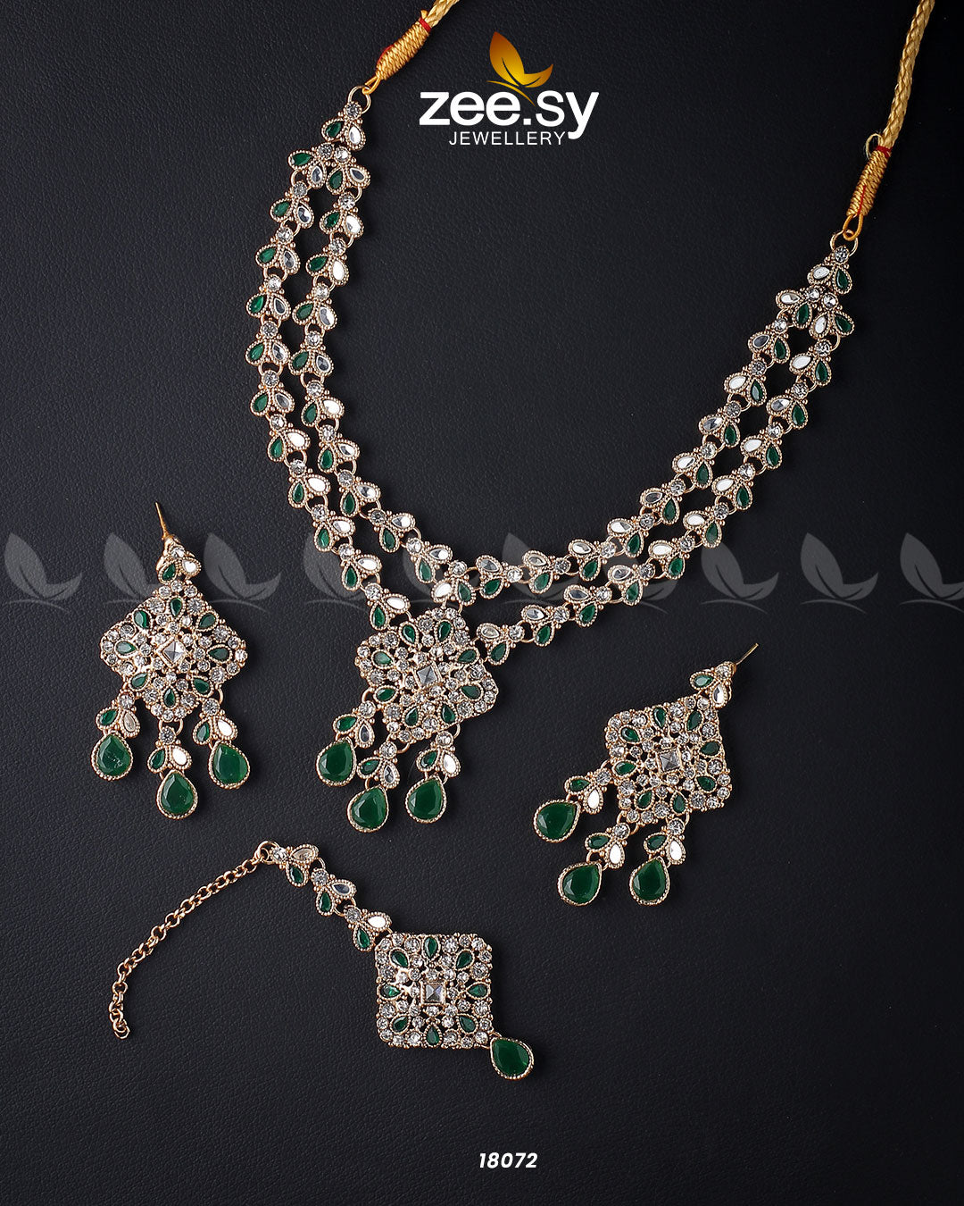 Juggan Necklace Set Golden Green
