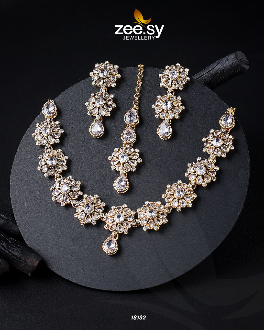 Narcissus Necklace Set Golden White
