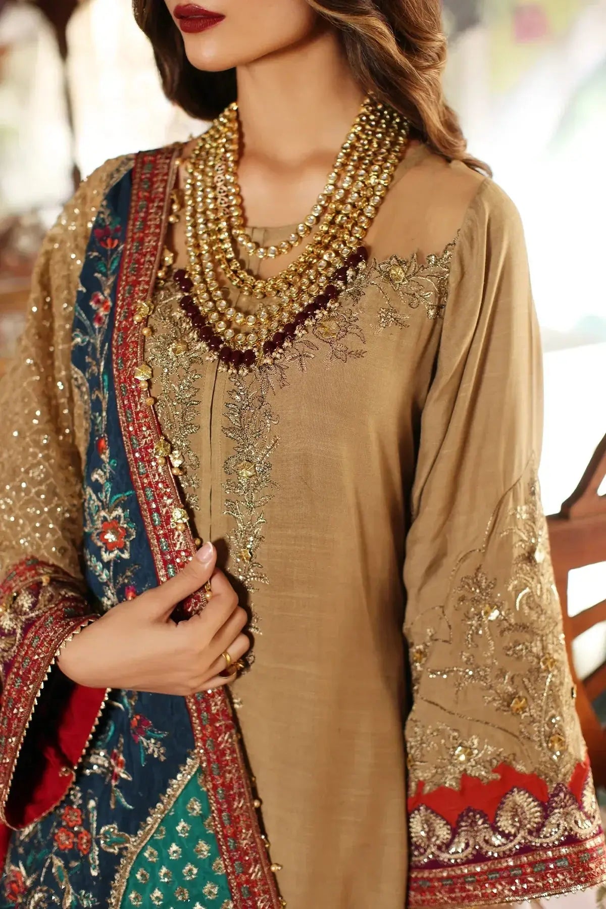 Mina Kashif | Meeral Formals 23 | MKF23-16 - Pakistani Designer Dress - by Mina Kashif | Type: Formal - 100% Original at Saira Sultan
