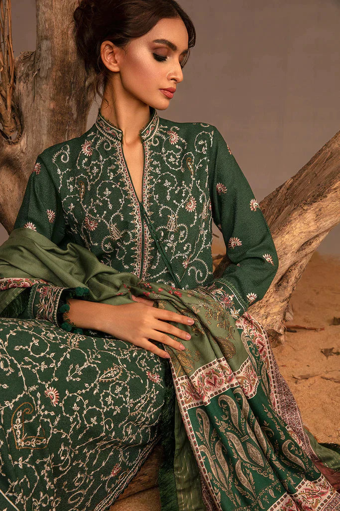 Sobia Nazir | Autumn Winter 23 | 1B - Pakistani Designer Dress - by Sobia Nazir | Type: Luxury - 100% Original at Saira Sultan