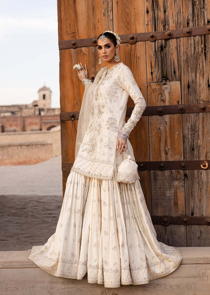 Akbar Aslam | Dastaan Luxury Formals | Roshaneh L Off White Silk